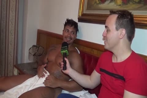 Stripper Total: O Rei Da Ousadia, Tonny Vinny, Bumbum De Ouro Ou Pesadão, Você Escolhe? - Parte two - Twitter E Instagram: @TVPapoMix