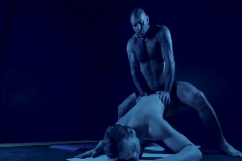 Yoga Trainer Helps Stretch An booty aperture