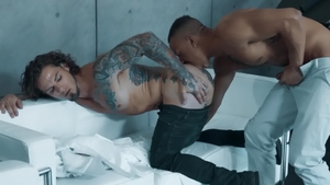 NoirMale: Zario Travezz touches nice big dick