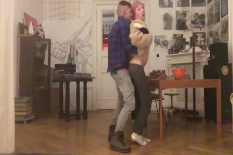 pussy IS ALWAYS HUNGRY FOR raw 10-Pounder