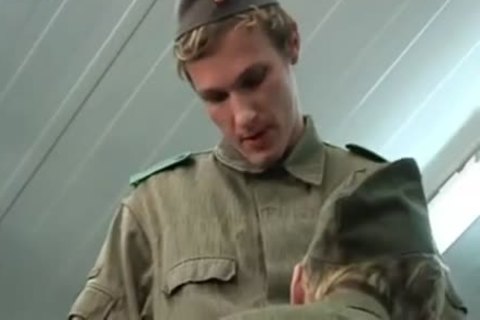 group oral sex Whit Carrot bare Sex Eat love juice In The Army S Kitchen