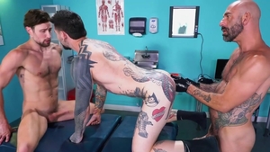 Club Inferno Dungeon: Hairy fucks with uncut dick daddy