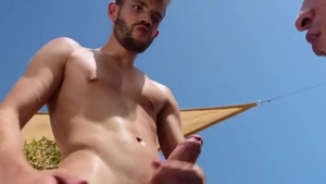 Meet Tommy Dreams And His biggest Curved 10-Pounder