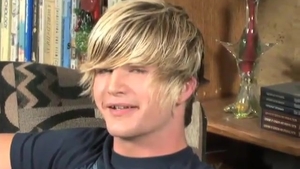 dirtyboysociety: Paris Hilton's Pups Get Busy