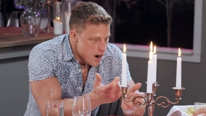 Men: Furtive Feeds at Four Topps