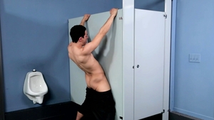 Next Door Buddies: Orlando Gets into Gloryhole Groove