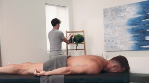 Sean Cody: Back and legs oiled by Danny the masseur